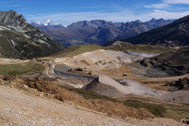 Fichier:Les ARCS- Construction.jpg