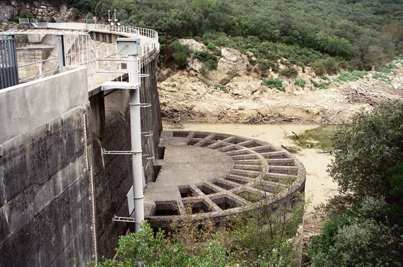 Fichier:EC-Image 4- barrage de la Rouvière.jpg