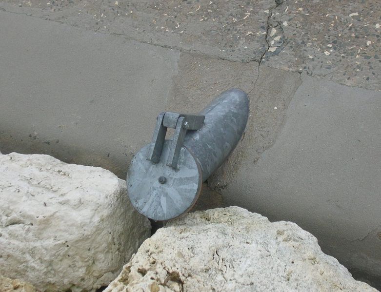 Fichier:ClapetAvalDigue.jpg