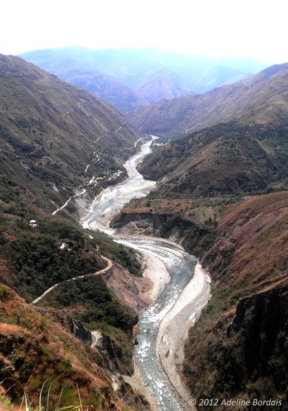 Fichier:A deux pas du Machu Picchu, Pérou....jpg