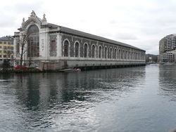 Bâtiment des Forces Motrices (vue de l'amont).jpg