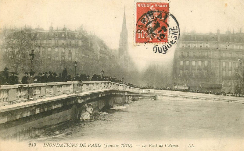 Fichier:Zouave pont alma pelicer.jpg